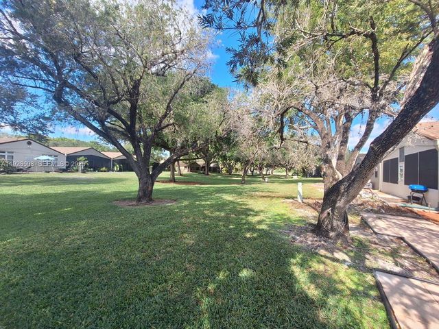 22295 Timberly Dr 22295, Boca Raton, FL 33428