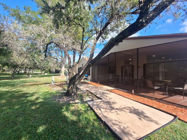 22295 Timberly Dr 22295, Boca Raton, FL 33428