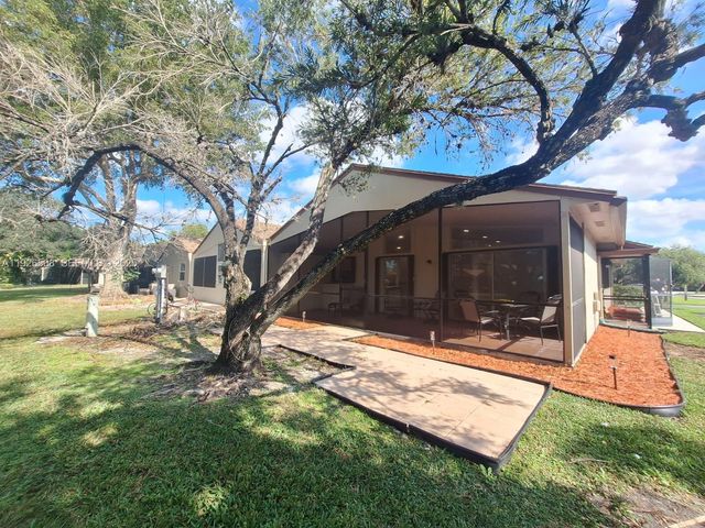 22295 Timberly Dr 22295, Boca Raton, FL 33428