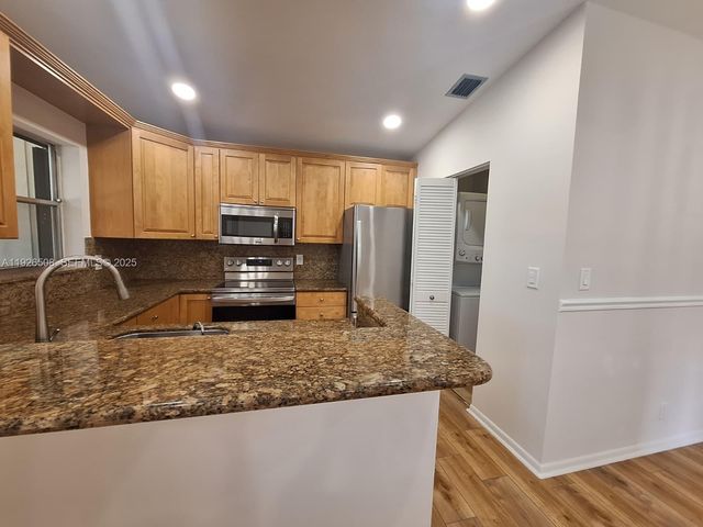 22295 Timberly Dr 22295, Boca Raton, FL 33428