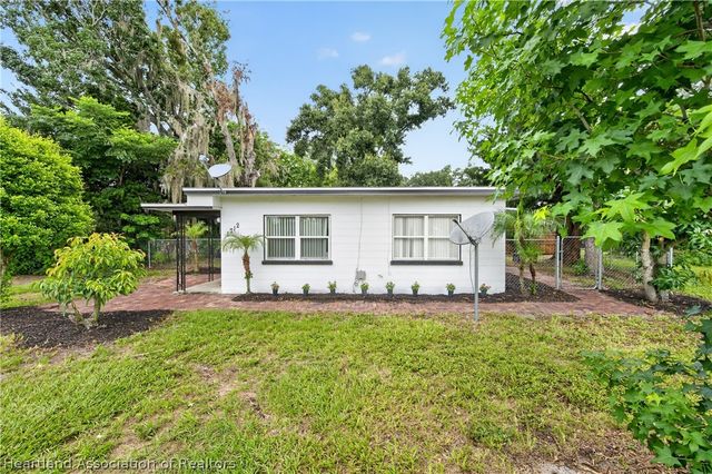 1712 Lake Brown Drive, Haines City, FL 33844