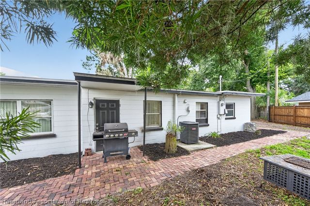 1712 Lake Brown Drive, Haines City, FL 33844