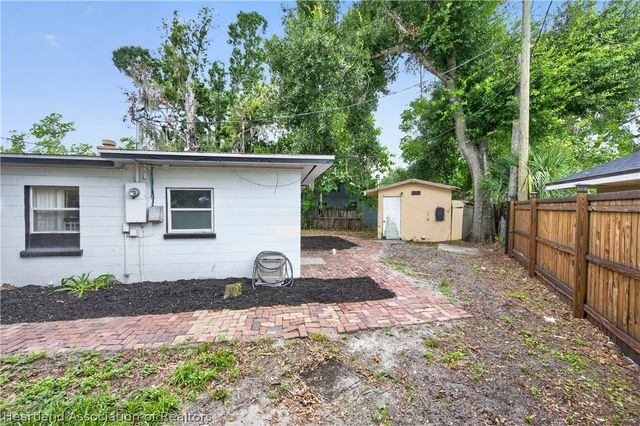 1712 Lake Brown Drive, Haines City, FL 33844