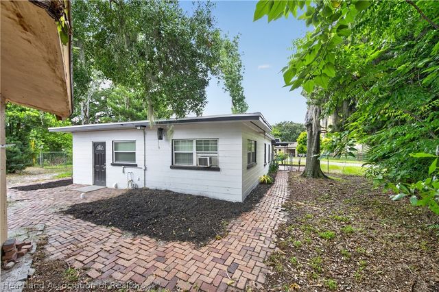 1712 Lake Brown Drive, Haines City, FL 33844