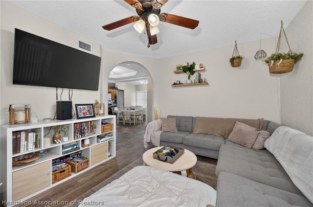 1712 Lake Brown Drive, Haines City, FL 33844