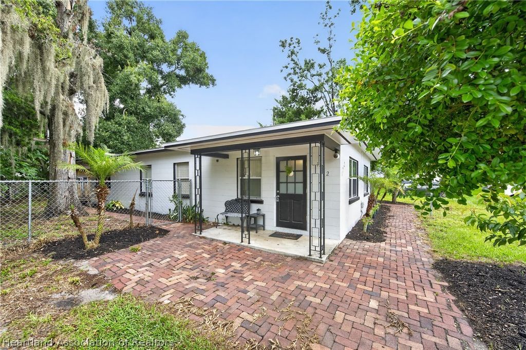 1712 Lake Brown Drive, Haines City, FL 33844
