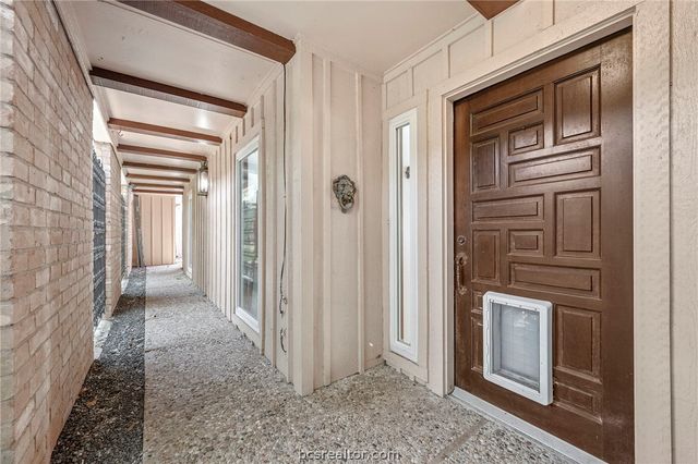 29 Forest Dr, College Station, TX 77845