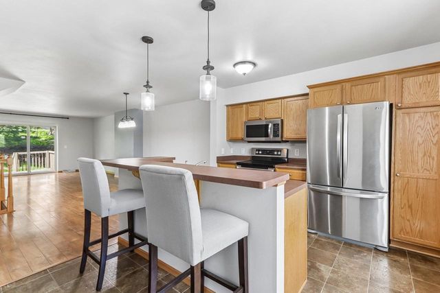 6007 Big Dipper Drive, Madison, WI 53718