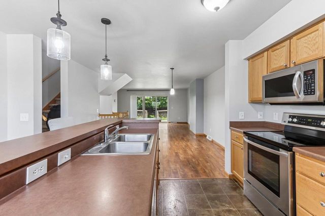 6007 Big Dipper Drive, Madison, WI 53718