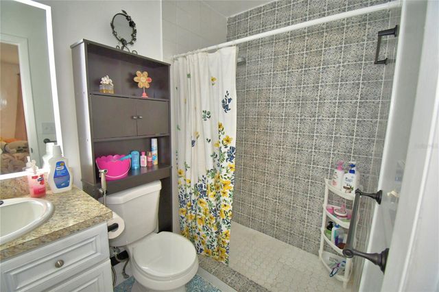 7233 THOMAS JEFFERSON CIRCLE W, Bartow, FL 33830