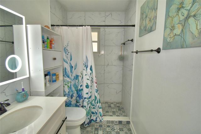 7233 THOMAS JEFFERSON CIRCLE W, Bartow, FL 33830