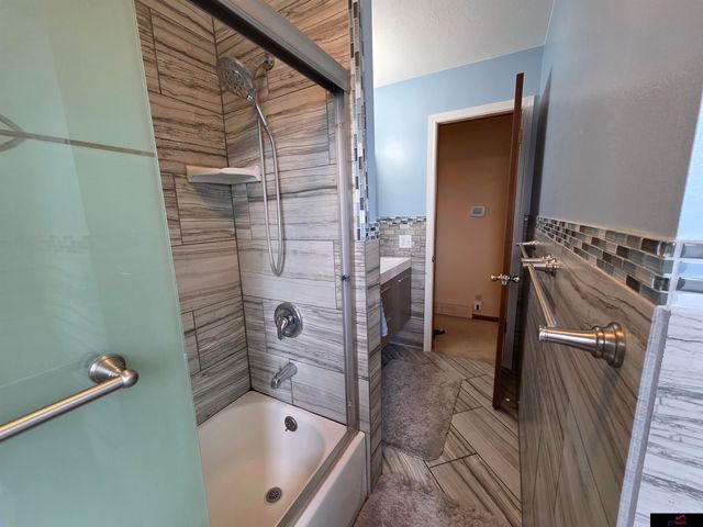 12440 Martha Street, Omaha, NE 68144