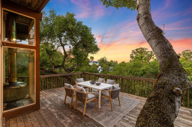 28 Orchard Street, Los Gatos, CA 95030