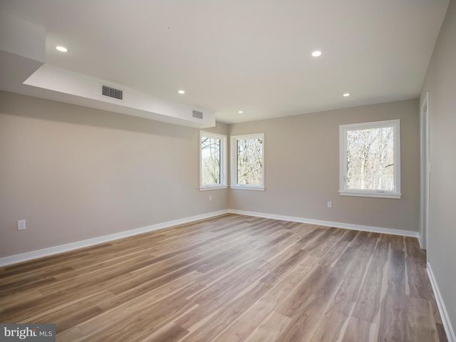 410 SANDY BANK RD, Media, PA 19063