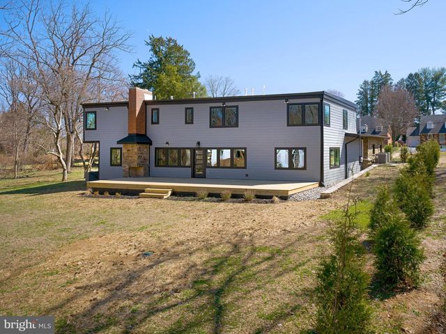 410 SANDY BANK RD, Media, PA 19063
