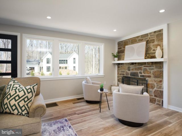 410 SANDY BANK RD, Media, PA 19063