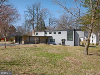 410 SANDY BANK RD, Media, PA 19063