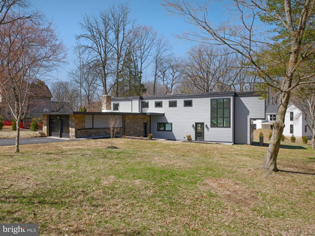 410 SANDY BANK RD, Media, PA 19063