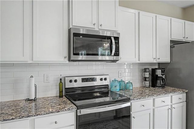 215 Summit Pointe Drive, Dallas, GA 30132