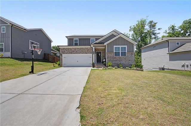 215 Summit Pointe Drive, Dallas, GA 30132