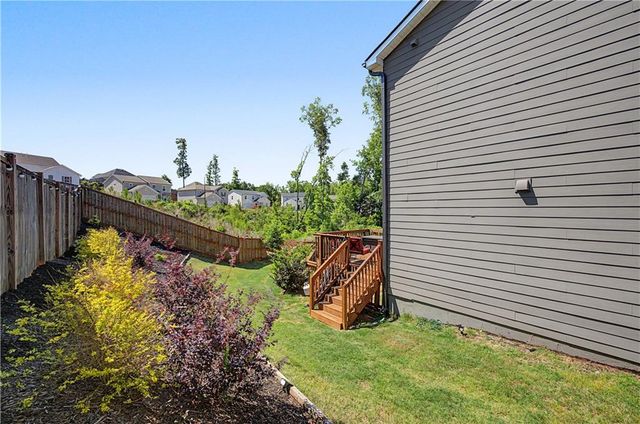 215 Summit Pointe Drive, Dallas, GA 30132