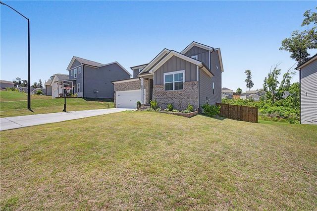 215 Summit Pointe Drive, Dallas, GA 30132