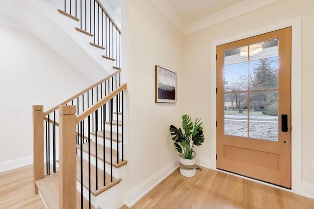 2938 Indianwood Road, Wilmette, IL 60091