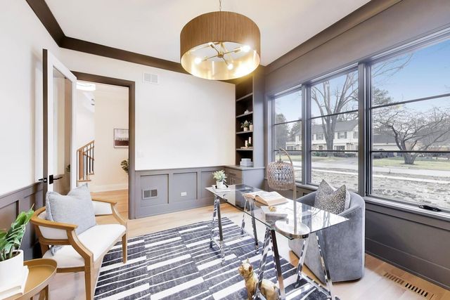 2938 Indianwood Road, Wilmette, IL 60091