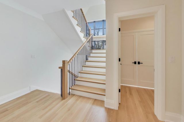 2938 Indianwood Road, Wilmette, IL 60091