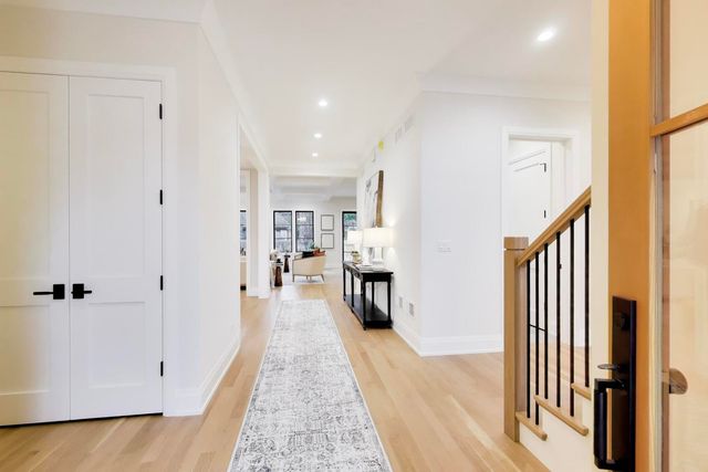 2938 Indianwood Road, Wilmette, IL 60091