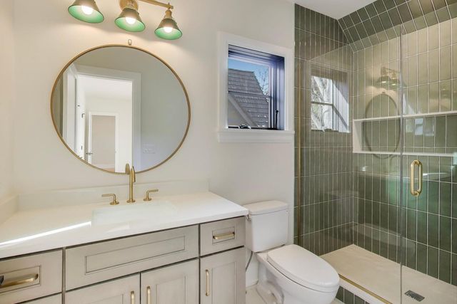 2938 Indianwood Road, Wilmette, IL 60091