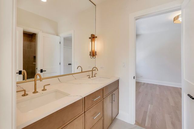 2938 Indianwood Road, Wilmette, IL 60091