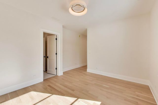 2938 Indianwood Road, Wilmette, IL 60091