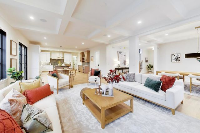 2938 Indianwood Road, Wilmette, IL 60091