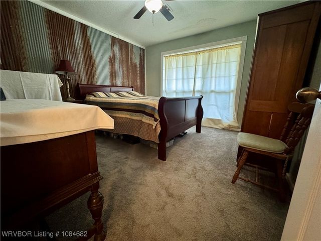 43223 Nowlin Street, Wister, OK 74966