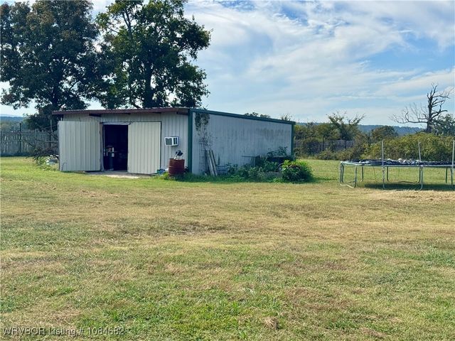43223 Nowlin Street, Wister, OK 74966