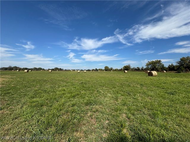 43223 Nowlin Street, Wister, OK 74966