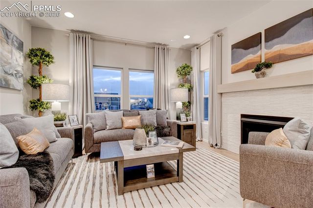 8541 Perkins Lane, Colorado Springs, CO 80925