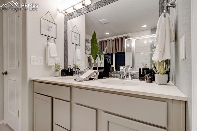 8541 Perkins Lane, Colorado Springs, CO 80925