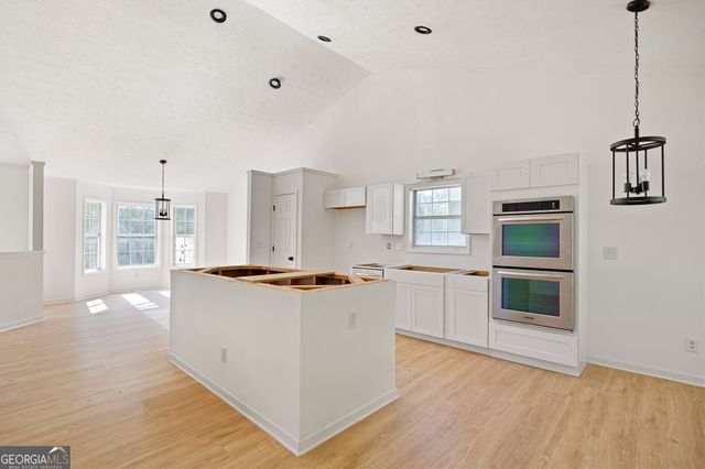2620 Abbotts Glen Drive NW, Acworth, GA 30101