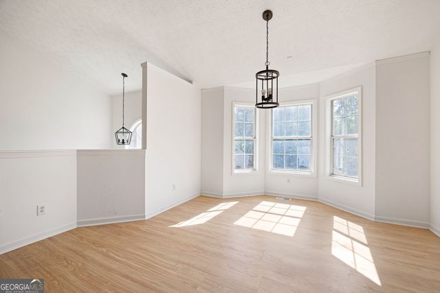 2620 Abbotts Glen Drive NW, Acworth, GA 30101