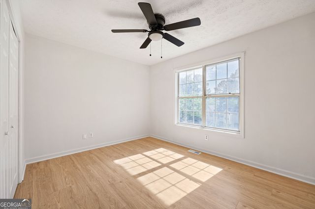 2620 Abbotts Glen Drive NW, Acworth, GA 30101