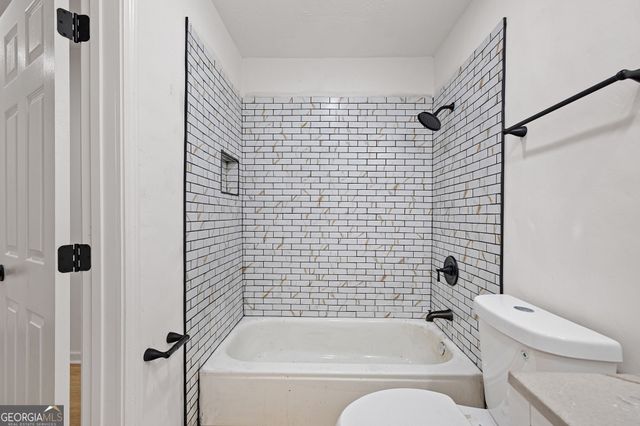 2620 Abbotts Glen Drive NW, Acworth, GA 30101