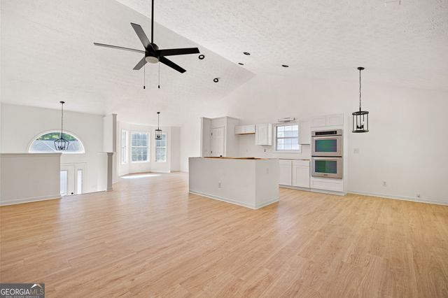 2620 Abbotts Glen Drive NW, Acworth, GA 30101