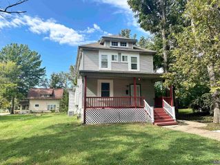 1415 SW Fillmore ST, Topeka, KS 66604