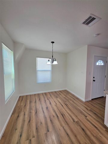 5422 Pine Avenue, Pasadena, TX 77503