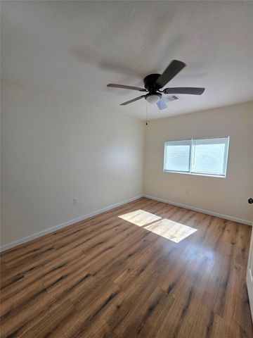 5422 Pine Avenue, Pasadena, TX 77503