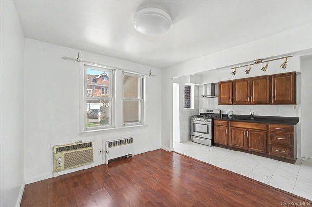 15145 20th Road, Whitestone, NY 11357