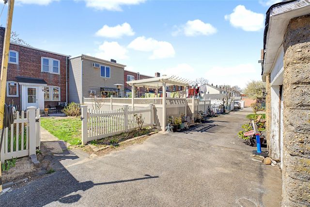 15145 20th Road, Whitestone, NY 11357