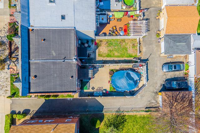 15145 20th Road, Whitestone, NY 11357